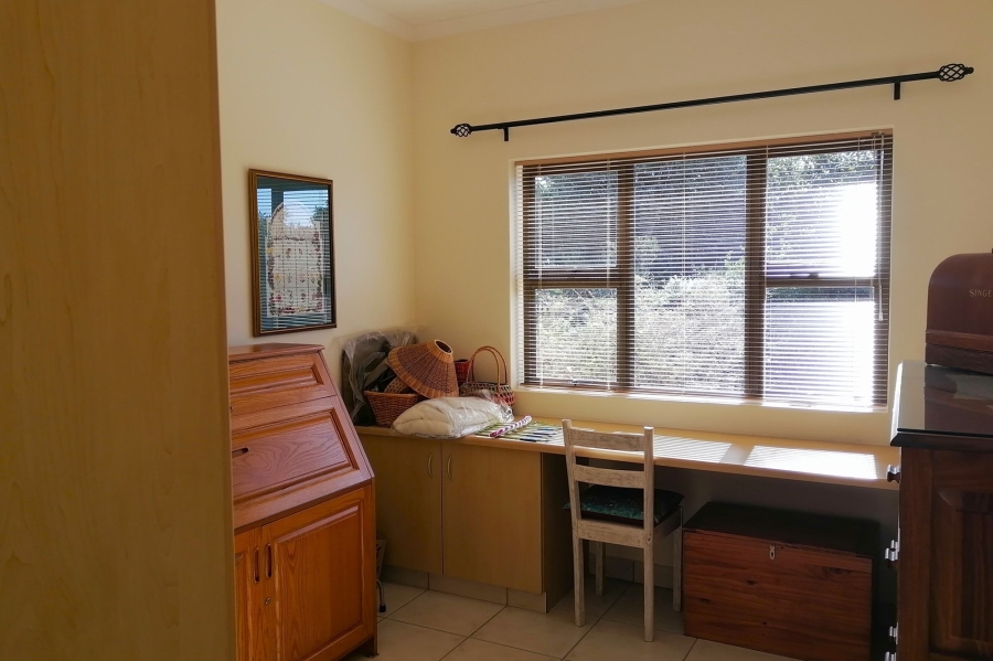 4 Bedroom Property for Sale in Stilbaai Wes Western Cape
